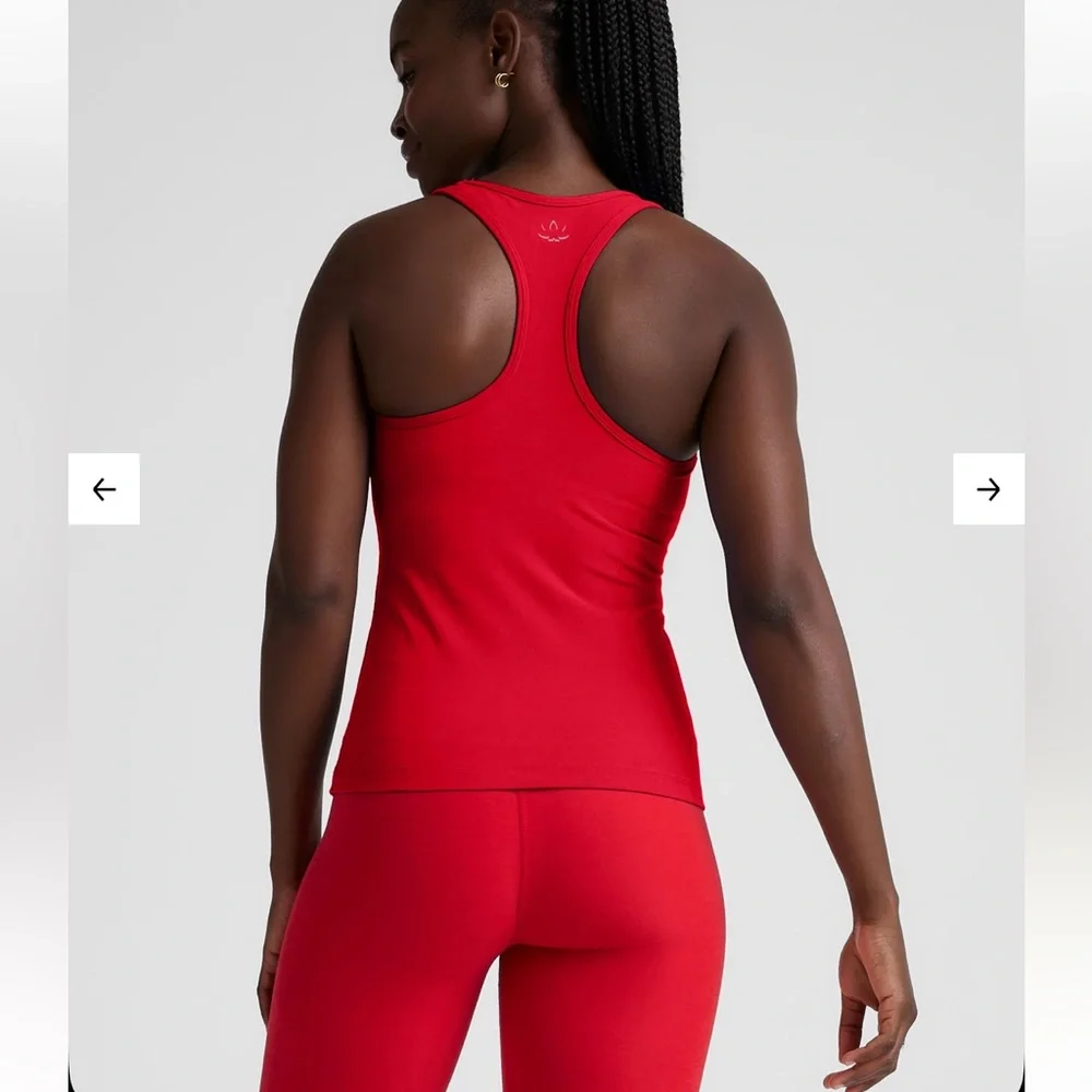 Beyond Yoga Spacedye Step Up Racerback Tank in Red Flower Scarlett NWT RT $70 - Picture 3 of 8
